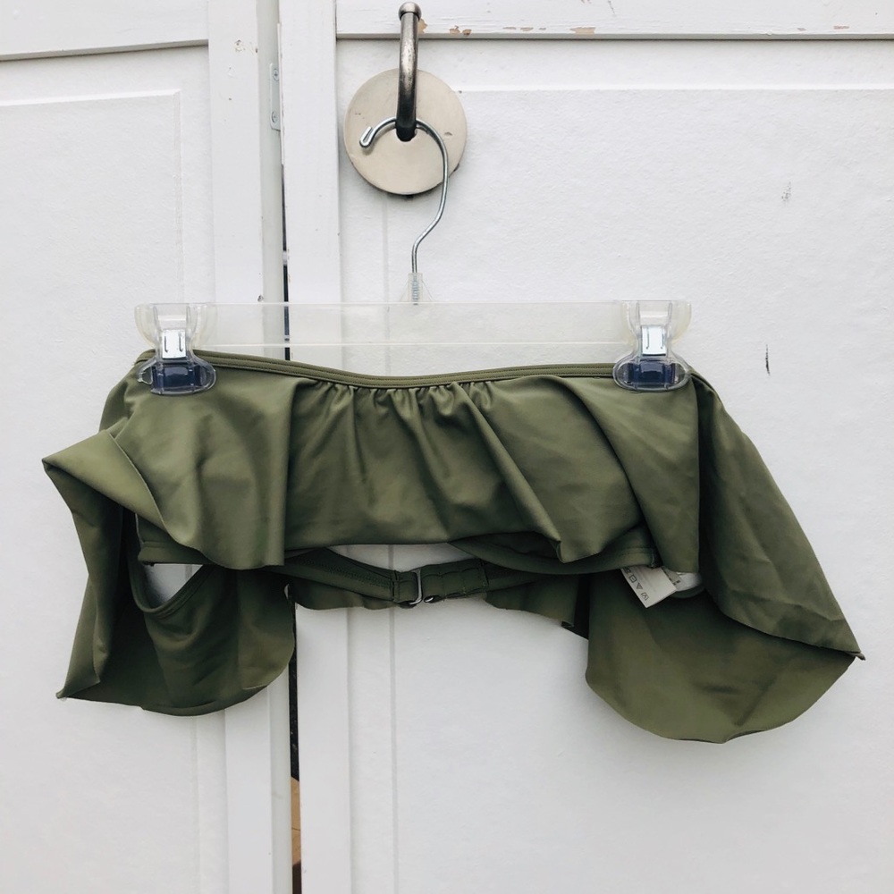 🔥HOLLISTER ladies swimsuit bikini top 🔥